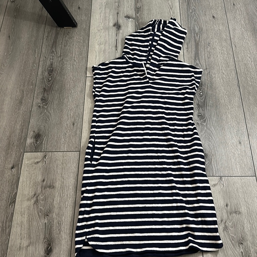 Gap towel like material, swimsuit, cover-up